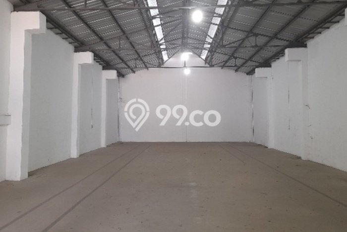 Gudang Disewa di Semarang dengan LB 500m2 Area Komersial Ramai Gudang Disewa di Semarang dengan LB 500m2 Area Komersial Ramai