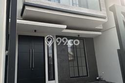 Hunian Mewah LB 190m2 Siap Huni Desain Elegan di Pakuwon City, Surabaya Hunian Mewah LB 190m2 Siap Huni Desain Elegan di Pakuwon City, Surabaya