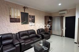 HOT LISTING! Rumah Ready Stock lokasi Pakuwon City, Surabaya, LT 115m2m² Bangunan 143m2m² HOT LISTING! Rumah Ready Stock lokasi Pakuwon City, Surabaya, LT 115m2m² Bangunan 143m2m²