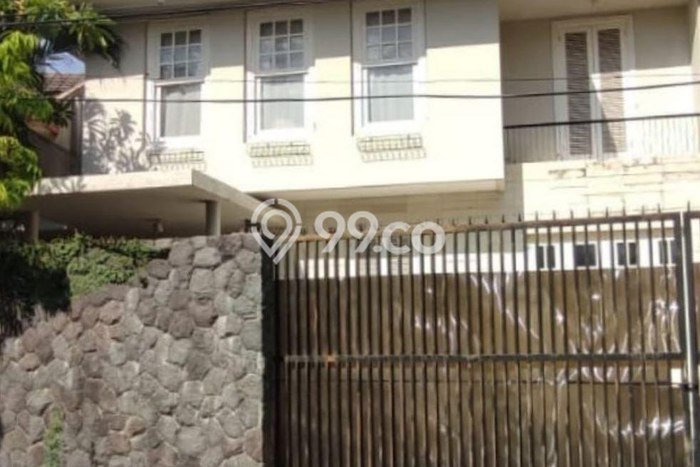 Bisa KPR! Rumah Asri di Pakuwon, Luas 90m2m² Bangunan 120m2m² Bisa KPR! Rumah Asri di Pakuwon, Luas 90m2m² Bangunan 120m2m²