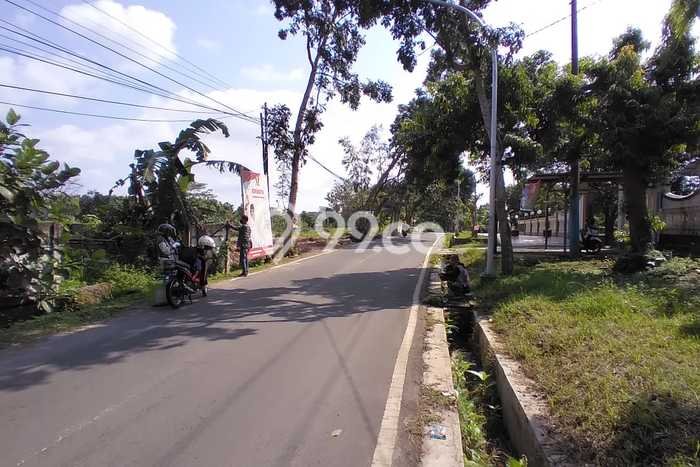 Tanah Kosong Dijual di Semarang dengan Area 997m2 Tanah Kosong Dijual di Semarang dengan Area 997m2
