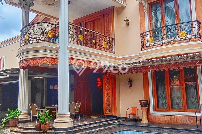Rumah Luxury Modern Tanpa Renovasi di Jati Padang Jakarta Selatan Rumah Luxury Modern Tanpa Renovasi di Jati Padang Jakarta Selatan