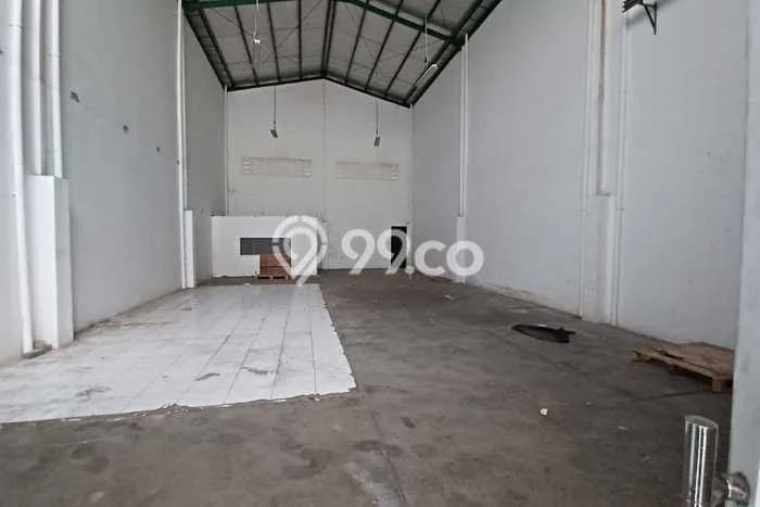Disewakan Gudang di Kawasan Ramai Daan Mogot Luas 216m2 Disewakan Gudang di Kawasan Ramai Daan Mogot Luas 216m2