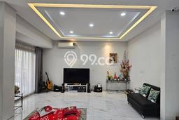 Rumah Berkualitas LT 180m2m² / LB 300m2m² di Lokasi Strategis Cengkareng, Jakarta Barat Rumah Berkualitas LT 180m2m² / LB 300m2m² di Lokasi Strategis Cengkareng, Jakarta Barat