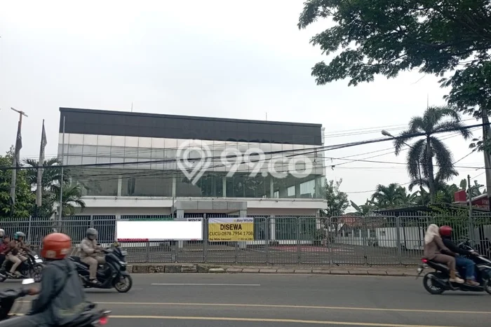 Komersial untuk Disewa di Pusat Tangerang Luas Bangunan 0m2 Komersial untuk Disewa di Pusat Tangerang Luas Bangunan 0m2