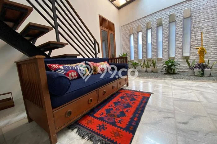 Rumah Bagus Siap Huni Di Cinere Luas 160m2 Lokasi Strategis Rumah Bagus Siap Huni Di Cinere Luas 160m2 Lokasi Strategis