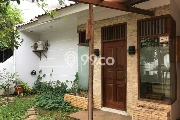 Rumah Bagus Siap Huni Di Cinere Luas 160m2 Lokasi Strategis Rumah Bagus Siap Huni Di Cinere Luas 160m2 Lokasi Strategis