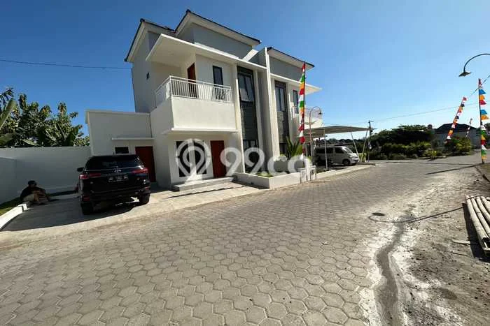 Rumah Strategis Minimalis Lb 120m2 di Banguntapan, Bantul Rumah Strategis Minimalis Lb 120m2 di Banguntapan, Bantul