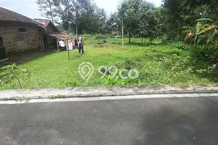 Dijual Tanah di Karangpandan Karanganyar Luas 400m2 SHM Dijual Tanah di Karangpandan Karanganyar Luas 400m2 SHM