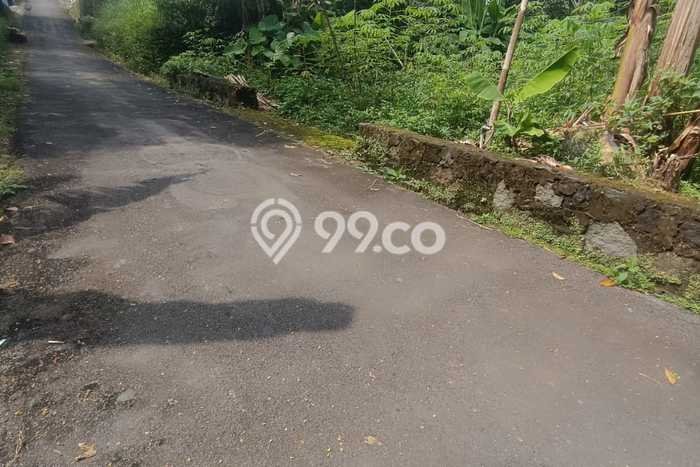 Jarang Ada! Tanah di Ngargoyoso Punya Luas 800m2 SHM Jarang Ada! Tanah di Ngargoyoso Punya Luas 800m2 SHM