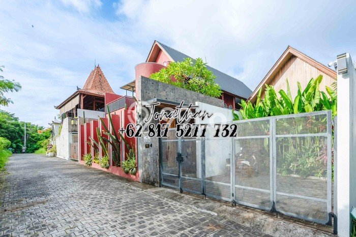 LOKASI TERBAIK! Vila Kawasan , Dimensi 305m2m², Lokasi Strategis dengan jalan mudah LOKASI TERBAIK! Vila Kawasan , Dimensi 305m2m², Lokasi Strategis dengan jalan mudah