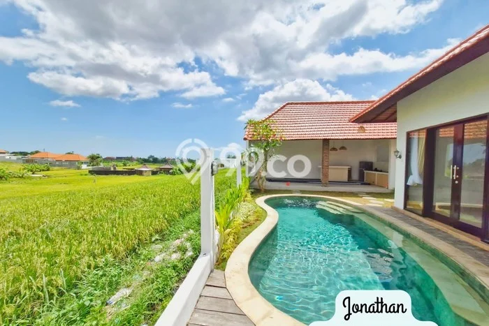Rumah Sewa Badung LT 225m2 LB 100m2 Kawasan Canggu Rumah Sewa Badung LT 225m2 LB 100m2 Kawasan Canggu