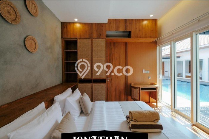 Vila Kawasan , Area 346m2m², Akses Mudah Pusat Kota Vila Kawasan , Area 346m2m², Akses Mudah Pusat Kota