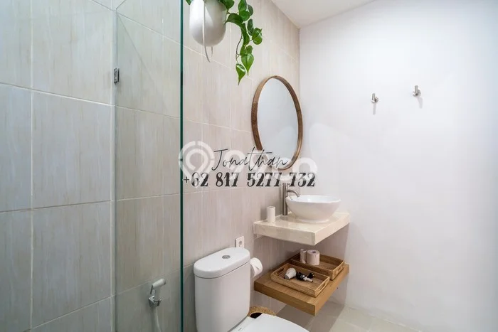 Vila Potensial di , Ukuran 180m2m², Area Nyaman untuk Anda Vila Potensial di , Ukuran 180m2m², Area Nyaman untuk Anda