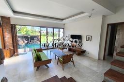Dijual Rumah Mewah Elegan Dengan View Cantik di Kerobokan Kelod, Badung Dijual Rumah Mewah Elegan Dengan View Cantik di Kerobokan Kelod, Badung