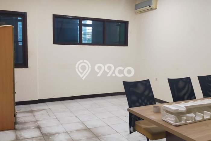 LOKASI PREMIUM! Ruko Kawasan Harmoni, Luas 198m², Akses Strategis LOKASI PREMIUM! Ruko Kawasan Harmoni, Luas 198m², Akses Strategis