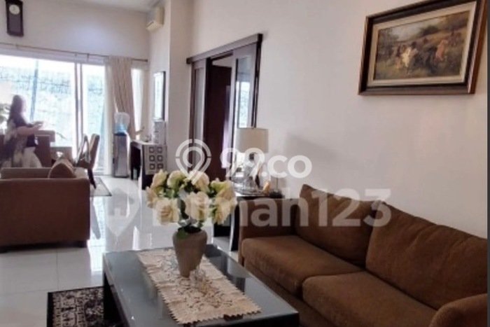 Rumah Luxury Modern Siap Huni di Pulomas Jakarta Timur Rumah Luxury Modern Siap Huni di Pulomas Jakarta Timur