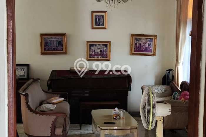 Dijual Rumah Mewah Megah Dengan View Eksklusif di Pulo Asem, Jakarta Timur Dijual Rumah Mewah Megah Dengan View Eksklusif di Pulo Asem, Jakarta Timur
