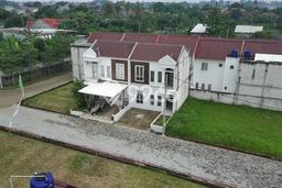 For Sale Rumah 3 Kamar Lokasi Strategis Bagus dan Strategis di Sawangan For Sale Rumah 3 Kamar Lokasi Strategis Bagus dan Strategis di Sawangan