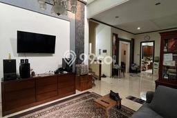 Rumah Eksklusif Siap Huni LT 591m2 di Ciputat, Tangerang Selatan Rumah Eksklusif Siap Huni LT 591m2 di Ciputat, Tangerang Selatan