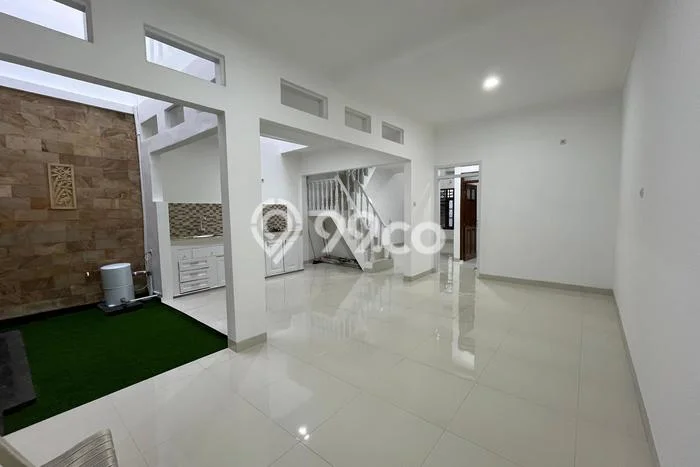 Rumah Modern 3 Kamar LT 90m2 di Pondok Bambu Rumah Modern 3 Kamar LT 90m2 di Pondok Bambu