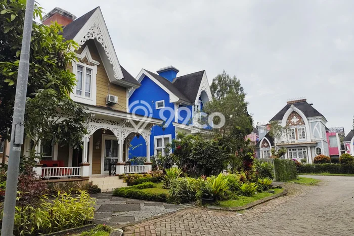 Vila di Cipanas, Dimensi 202m2m², Ideal untuk tempat tinggal keluarga Vila di Cipanas, Dimensi 202m2m², Ideal untuk tempat tinggal keluarga