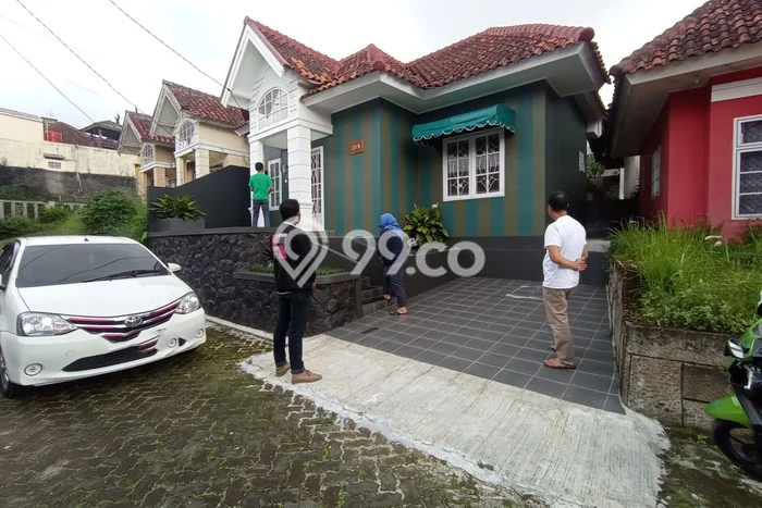 Rumah EXCLUSIVE di Cipanas, Cianjur, Luas 90m² Bangunan 45m² HARGA TERBAIK! Rumah EXCLUSIVE di Cipanas, Cianjur, Luas 90m² Bangunan 45m² HARGA TERBAIK!