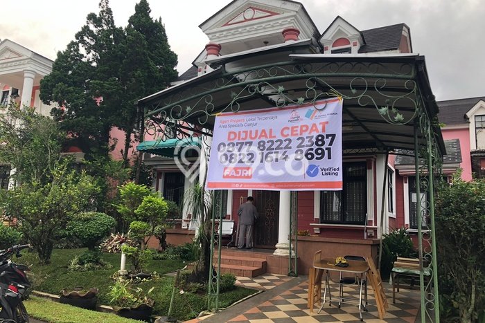 Rumah lokasi Cipanas, Cianjur, Luas 159m² Bangunan 139m² Rumah lokasi Cipanas, Cianjur, Luas 159m² Bangunan 139m²