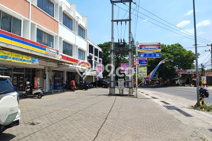 Ruko Disewakan di Area Ramai Ciranjang, Cianjur Ruko Disewakan di Area Ramai Ciranjang, Cianjur