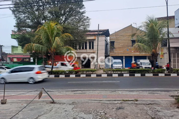 Komersial Dijual di Cianjur LT 4339m2 & LB 292m2 Lokasi Terbaik! Komersial Dijual di Cianjur LT 4339m2 & LB 292m2 Lokasi Terbaik!