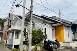 Rumah Sederhana Dijual di Karangtengah 3 Kamar dengan LT 80m2 Rumah Sederhana Dijual di Karangtengah 3 Kamar dengan LT 80m2
