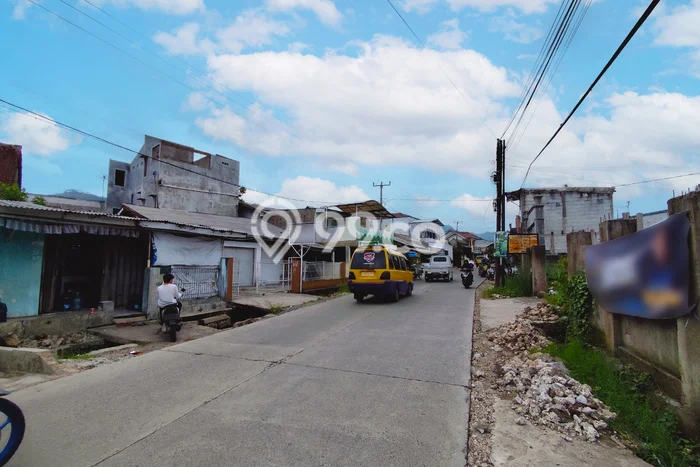Rumah di Sukaresmi, LT 324m2m², LB 278m2m² Rumah di Sukaresmi, LT 324m2m², LB 278m2m²