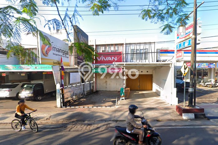 Ruko untuk Disewa di Pusat Cianjur Luas Bangunan 162m2 Ruko untuk Disewa di Pusat Cianjur Luas Bangunan 162m2