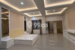 Rumah Elit Modern Tanpa Renovasi di Green Lake City Jakarta Barat Rumah Elit Modern Tanpa Renovasi di Green Lake City Jakarta Barat