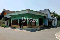 Lahan Strategis di mojosongo Dijual dengan Luas 276m2 Lahan Strategis di mojosongo Dijual dengan Luas 276m2