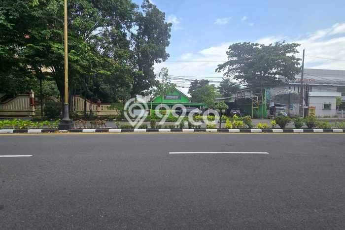 Lahan Strategis di Laweyan Solo Disewakan dengan Luas 1378m2 Lahan Strategis di Laweyan Solo Disewakan dengan Luas 1378m2