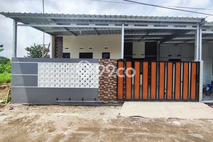 Rumah Sederhana Dijual Lokasi Gondangrejo 3 Kamar dengan Luas Tanah 100m2 Rumah Sederhana Dijual Lokasi Gondangrejo 3 Kamar dengan Luas Tanah 100m2
