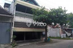 Dijual Rumah Strategis Bagus Punya 4 KT di Solo Baru Solo SHM Dijual Rumah Strategis Bagus Punya 4 KT di Solo Baru Solo SHM