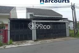 Lokasi strategis! Rumah siap pakai disewakan di Colomadu LB 120m2 Lokasi strategis! Rumah siap pakai disewakan di Colomadu LB 120m2