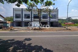 Ruko Disewakan Cepat di Jebres Solo LB 110m2 Ruko Disewakan Cepat di Jebres Solo LB 110m2