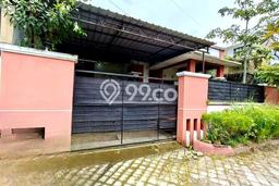 Lokasi strategis! Rumah siap pakai dikontrakkan di Colomadu LB 80m2 Lokasi strategis! Rumah siap pakai dikontrakkan di Colomadu LB 80m2
