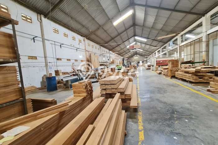 Unit Gudang Dijual di Gatak Sukoharjo Luas Bangunan 4000m2 Unit Gudang Dijual di Gatak Sukoharjo Luas Bangunan 4000m2