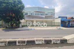 Ruko paling strategis disewakan di Jajar Solo Ruko paling strategis disewakan di Jajar Solo