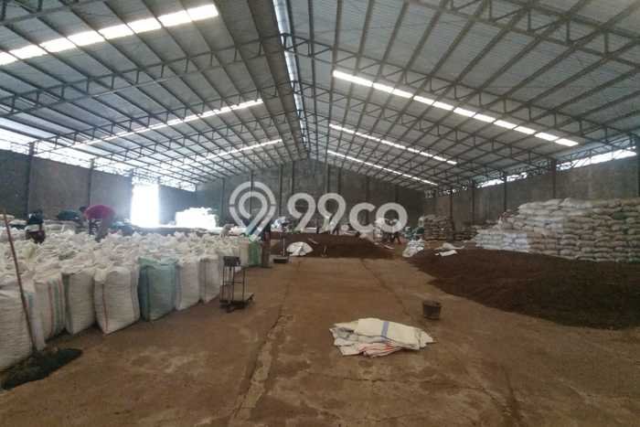 Gudang disewakan di Kebakkramat Karanganyar dengan luas bangunan 2500m2 Gudang disewakan di Kebakkramat Karanganyar dengan luas bangunan 2500m2