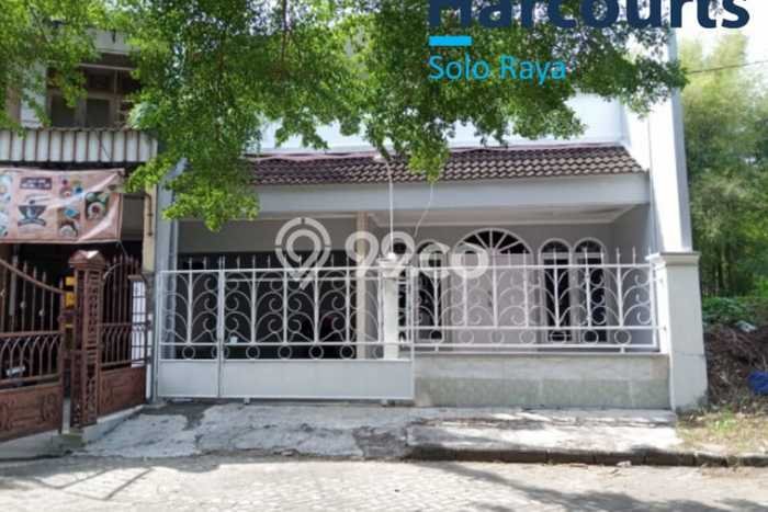 Dijual Cepat Rumah Bagus Siap Huni LB 300m2 di Grogol, Sukoharjo Dijual Cepat Rumah Bagus Siap Huni LB 300m2 di Grogol, Sukoharjo