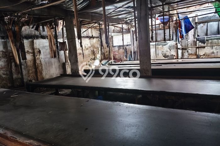 Gudang disewakan lokasi strategis Pasar Kliwon Solo 940m2 Gudang disewakan lokasi strategis Pasar Kliwon Solo 940m2