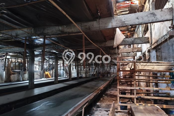 Gudang disewakan lokasi strategis Pasar Kliwon Solo 940m2 Gudang disewakan lokasi strategis Pasar Kliwon Solo 940m2