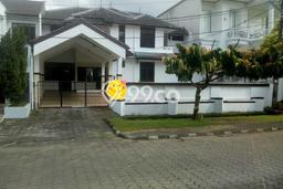 Rumah Nyaman di Kemang Pratama, 5 KT, Lokasi Strategis Rumah Nyaman di Kemang Pratama, 5 KT, Lokasi Strategis