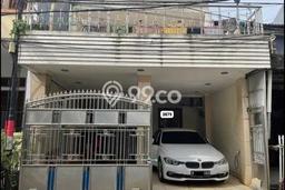 Dijual Murah Rumah dengan 6 Kamar Tidur dan 3 Kamar Mandi di Area Kelapa Gading, Jakarta Utara Dijual Murah Rumah dengan 6 Kamar Tidur dan 3 Kamar Mandi di Area Kelapa Gading, Jakarta Utara