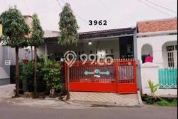 BEST OFFER! Rumah Untuk Investasi area Meruya, Luas 102m² Bangunan 90m² BEST OFFER! Rumah Untuk Investasi area Meruya, Luas 102m² Bangunan 90m²